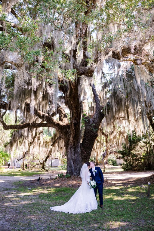 Honey horn wedding spanish moss