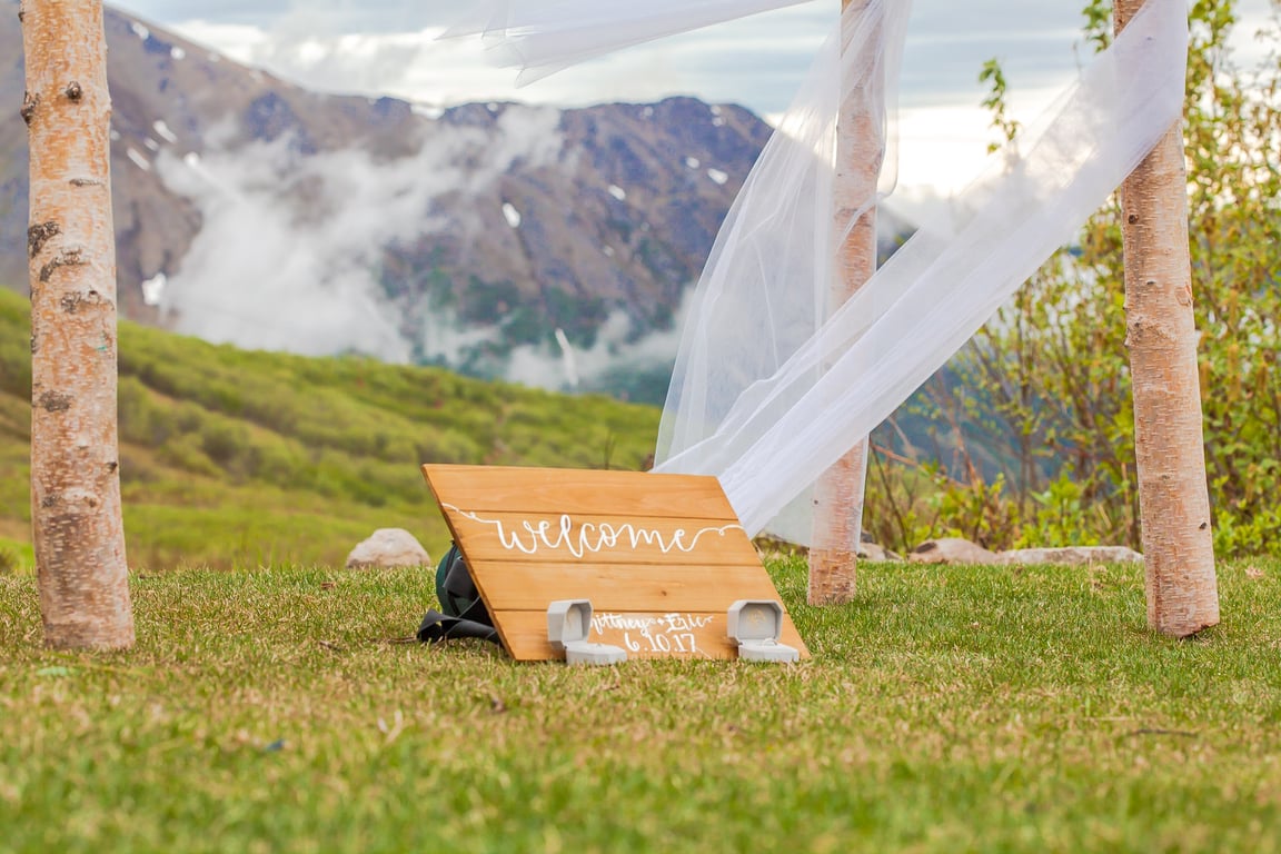 8 Fun Lawn Games You Need for Your Wedding